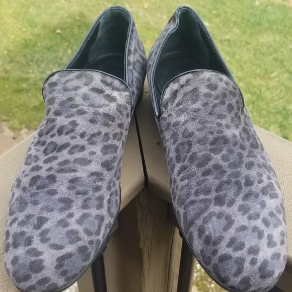 JIMMY CHOO Suede loafers Pre-owned in great gently used condition. Size 12,5 main image 4